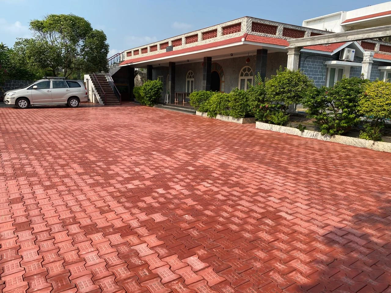 ECR Beach House For Daily Rent